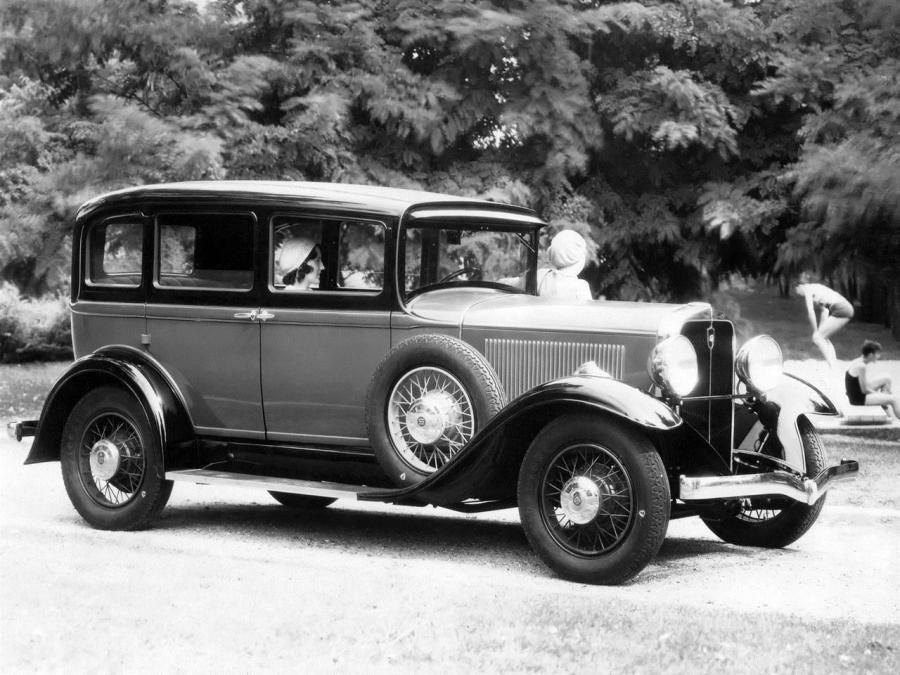  Studebaker Dictator Eight Regal Sedan 1931 года  (фото 2 из 2)